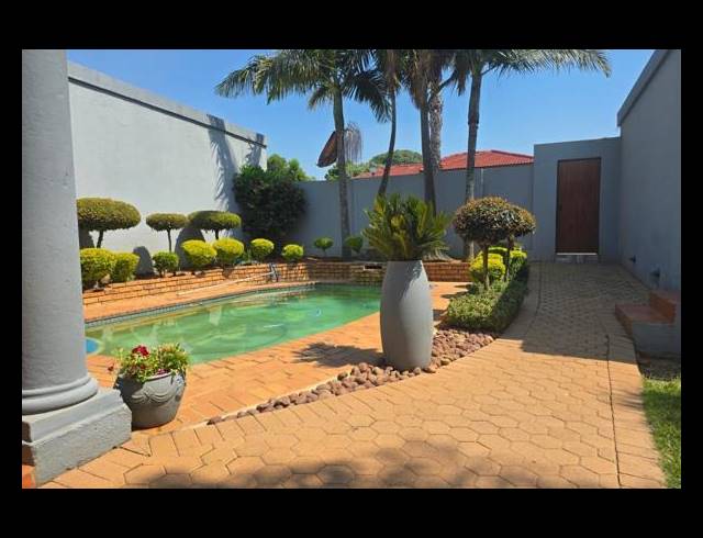 3 BEDROOM HOUSE FOR SALE IN SHARONLEA